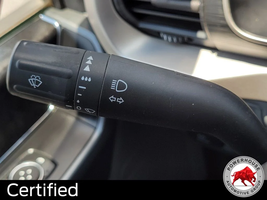 Used 2021 White Ford XLT image 29
