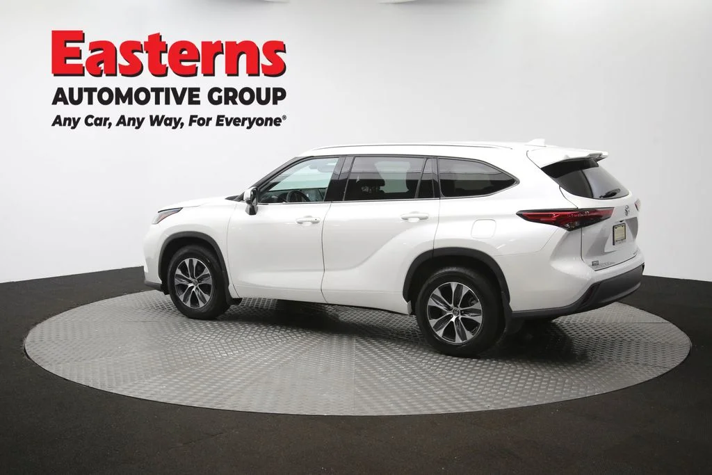 Used 2021 White Toyota XLE image 64