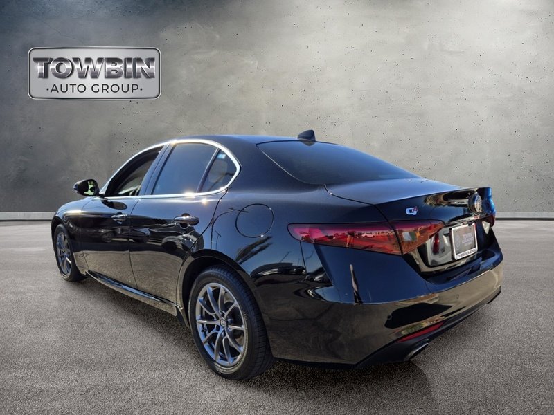 2018 Alfa Romeo Giulia Base - Photo 6