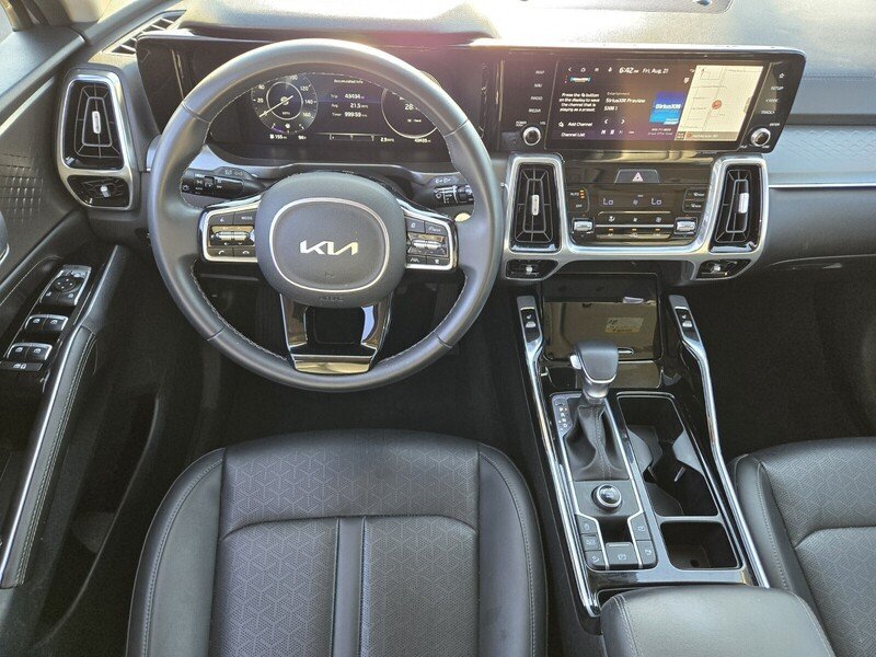 Used 2023 Gray KIA SX FWD image 11
