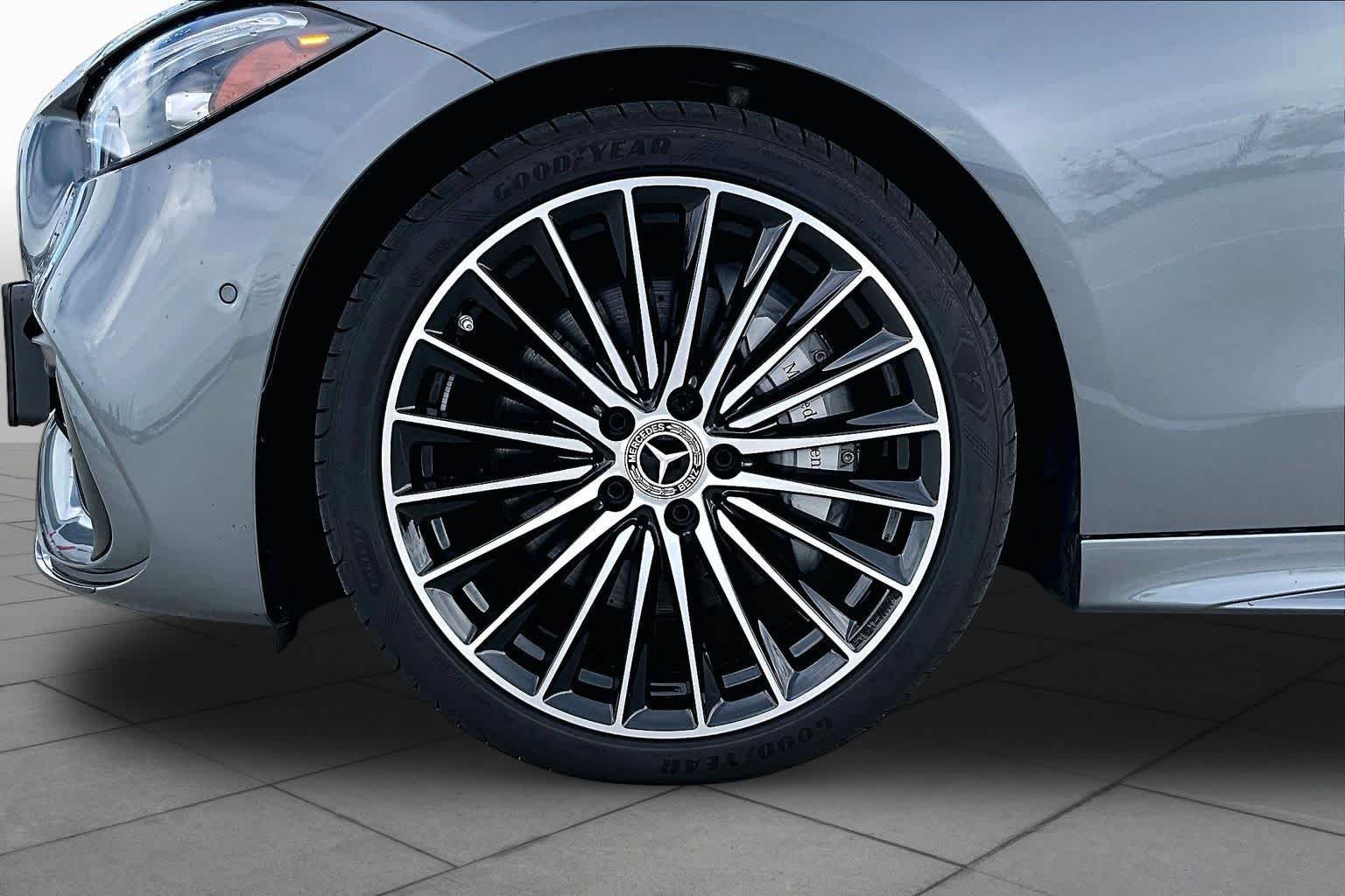 Used 2025 Selenite Grey Metallic Mercedes-Benz C 300 image 11