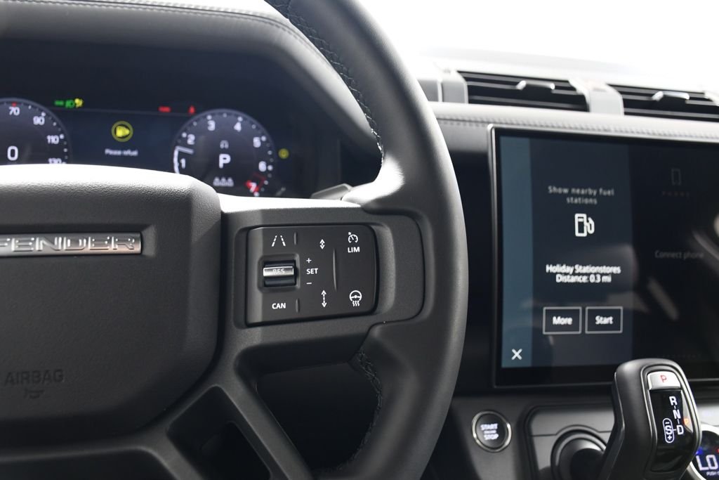 New 2026 Santorini Blk Land Rover X-Dynamic SE image 30