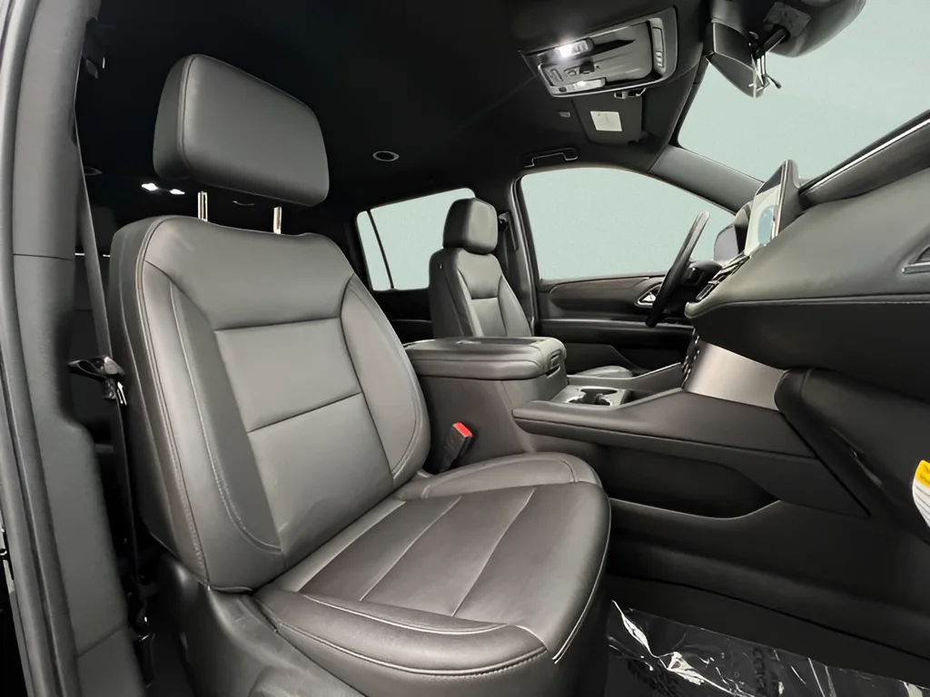 Used 2023 Black Chevrolet LT image 31