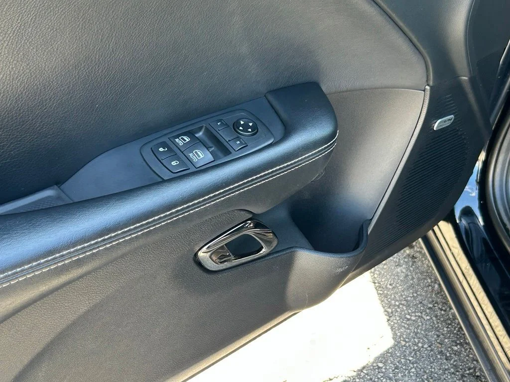 Used 2021 Black Dodge SRT Hellcat Redeye image 16