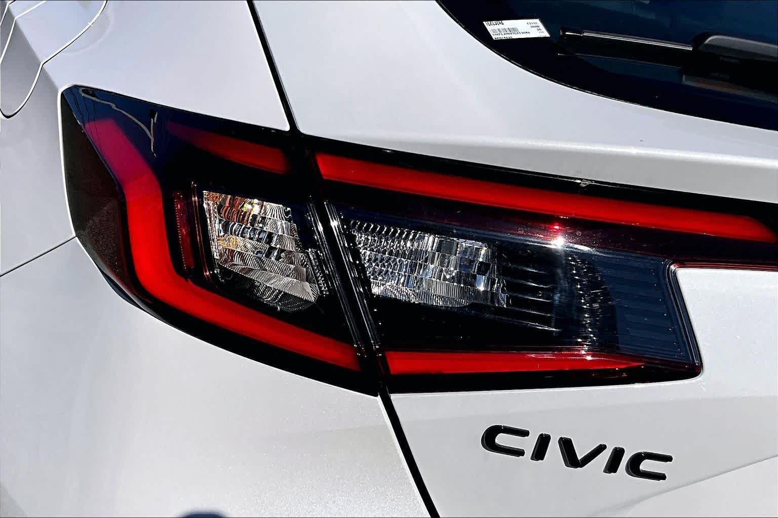 2026 Honda Civic Hatchback Sport - Photo 28