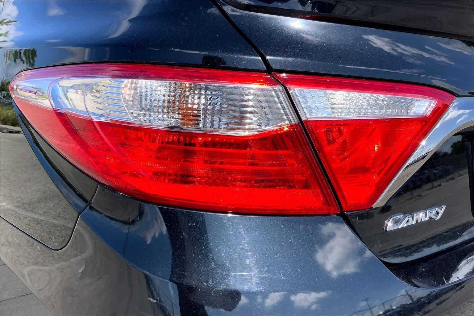 Used 2017 Midnight Black Metallic Toyota SE image 28