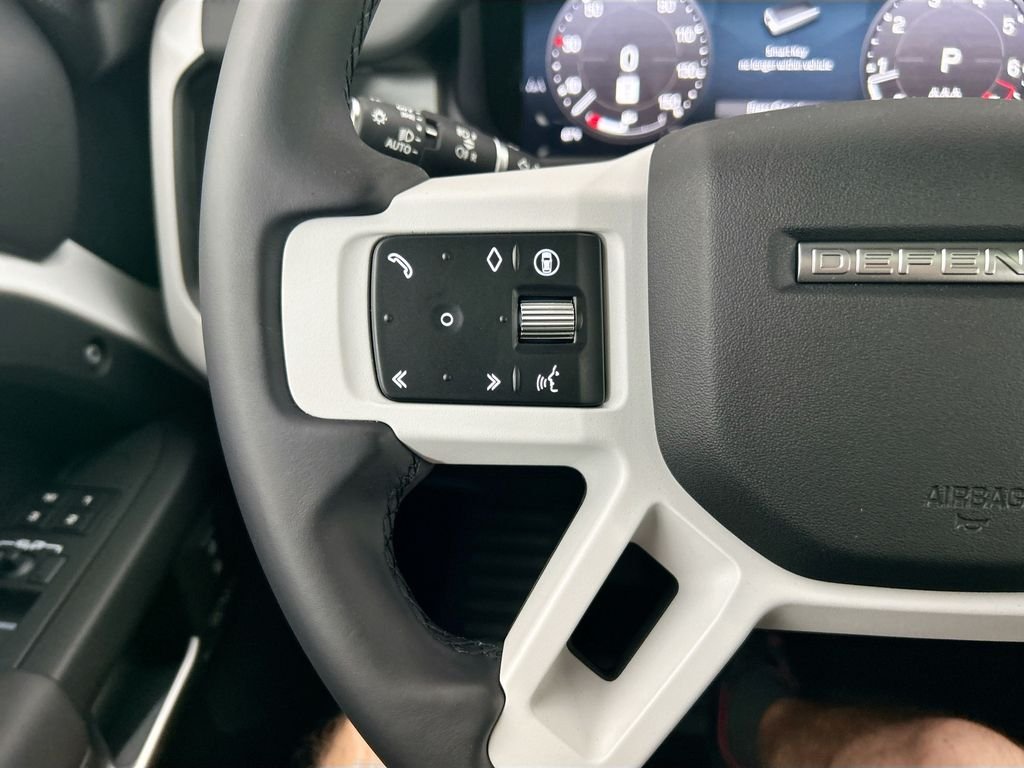 New 2026 Fuji White Land Rover X-Dynamic SE image 11