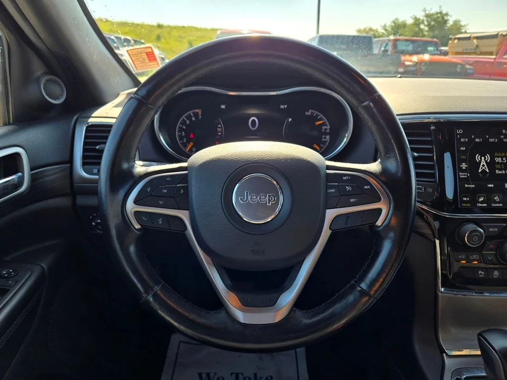 Certified Used 2020 Black Jeep Altitude image 20