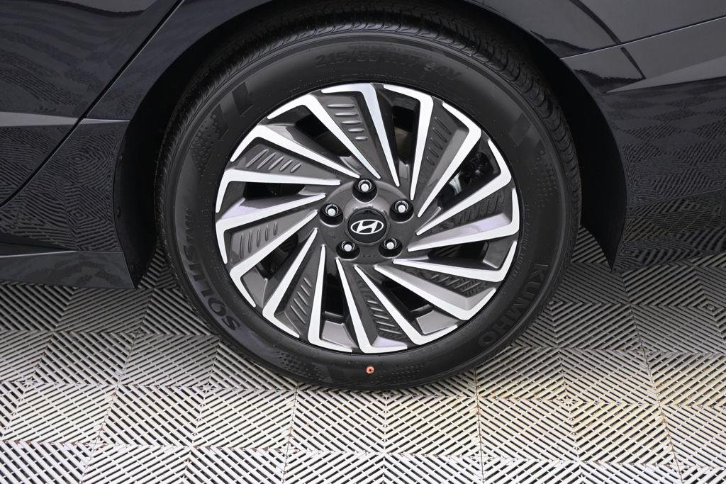 New 2026 Carbon Blue Hyundai SEL image 20