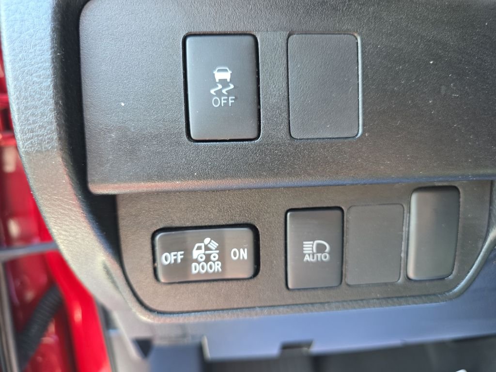 Used 2020 Red Toyota SR image 22