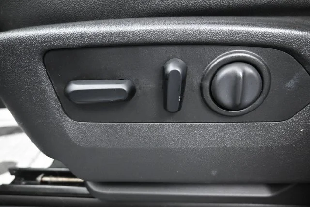 Used 2019 ONYX BLACK GMC SLT image 11