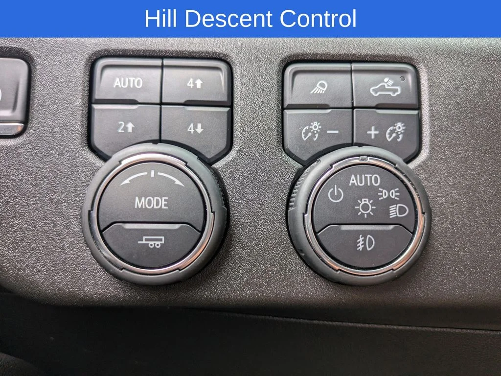 Used 2025 Black Chevrolet High Country image 30