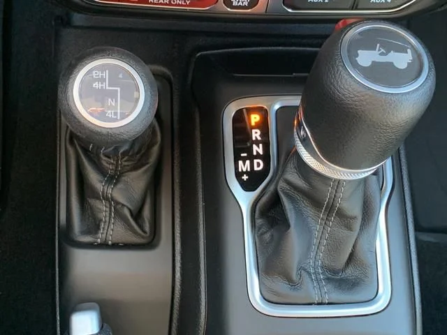 New 2026 White Jeep Rubicon image 33