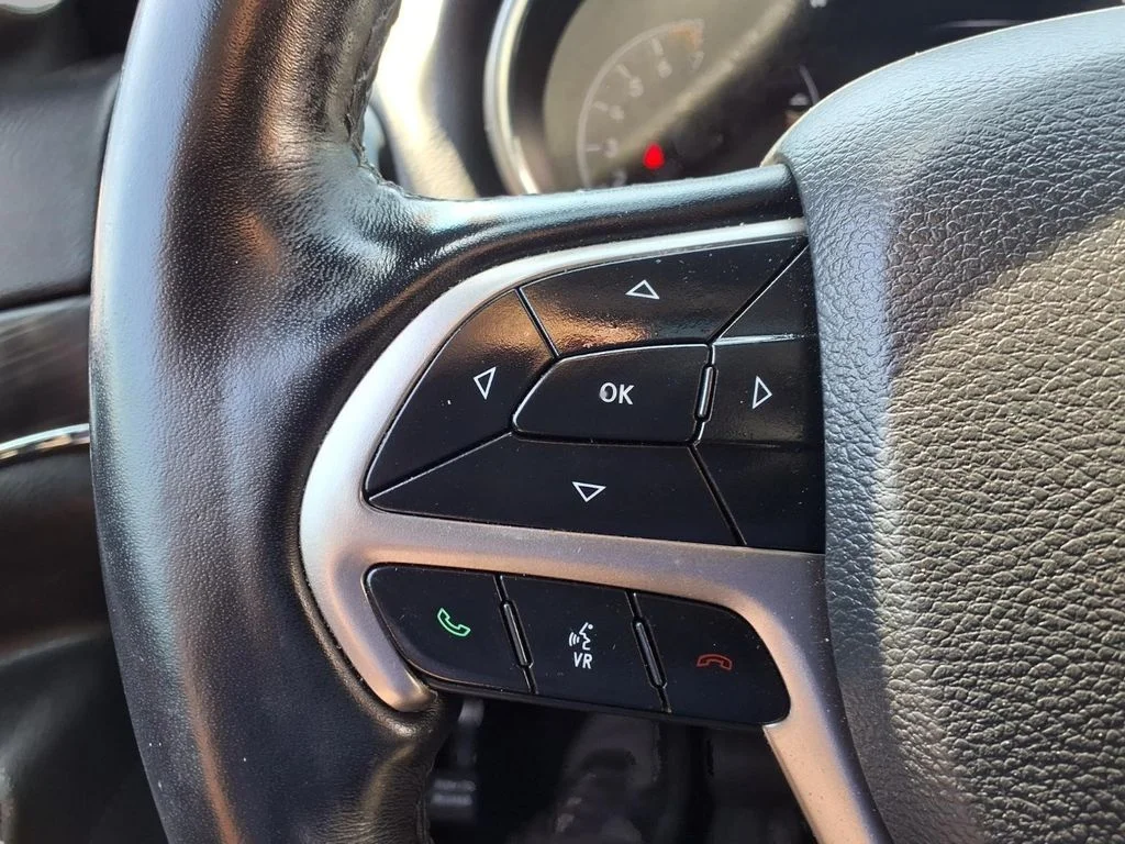 Used 2021 White Jeep Limited image 14