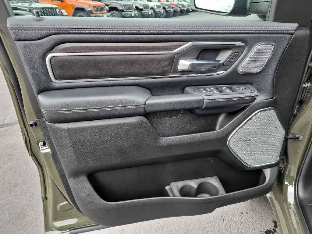 New 2027 Tank Exterior Paint RAM Laramie image 10