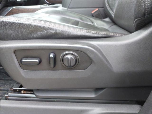 Used 2020 White GMC Denali image 25