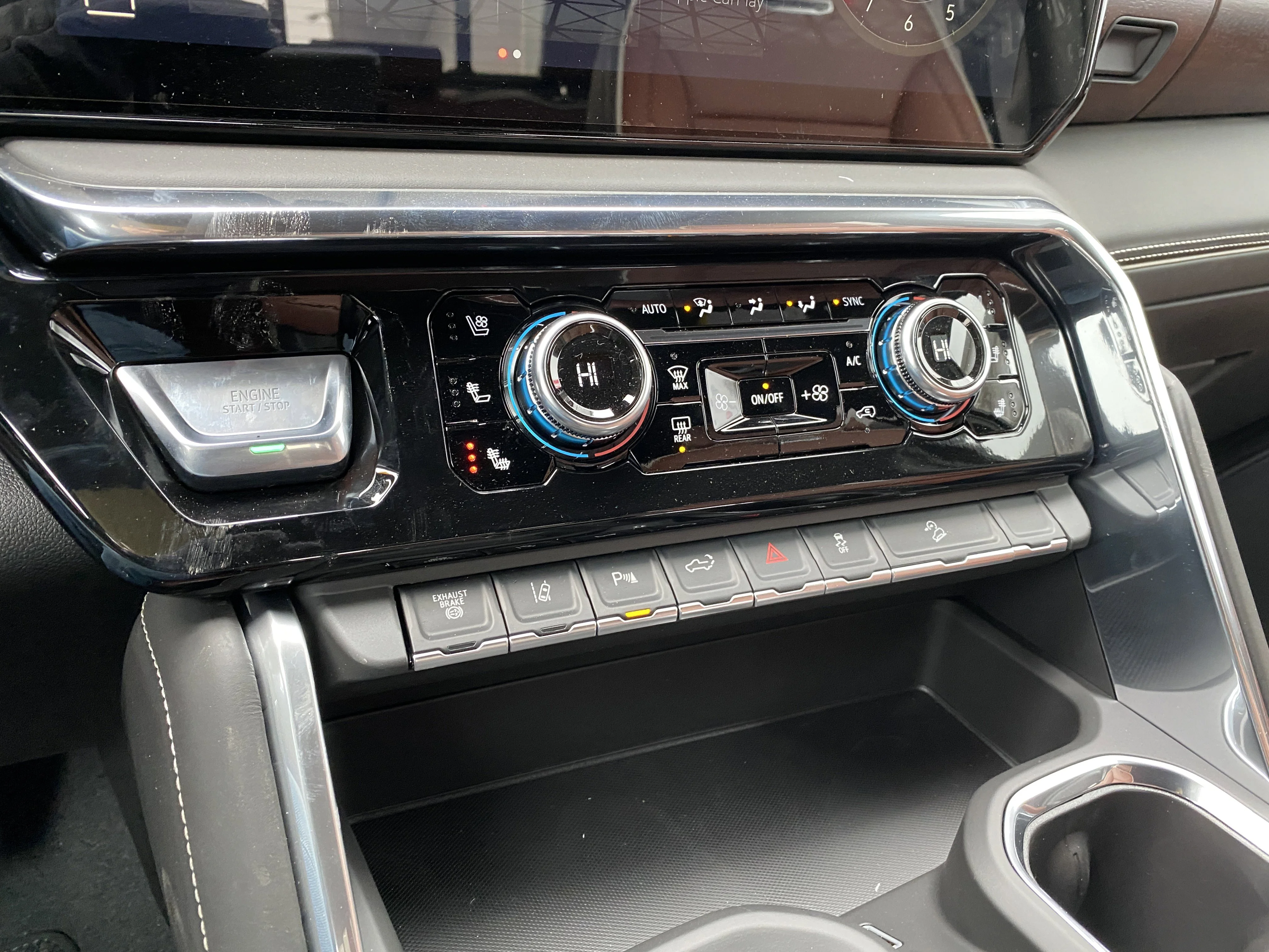 New 2026 DOWNPOUR METALLIC GMC Denali Ultimate image 23
