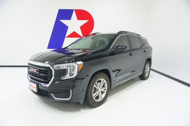 Used 2023 BLACK GMC SLE image 1