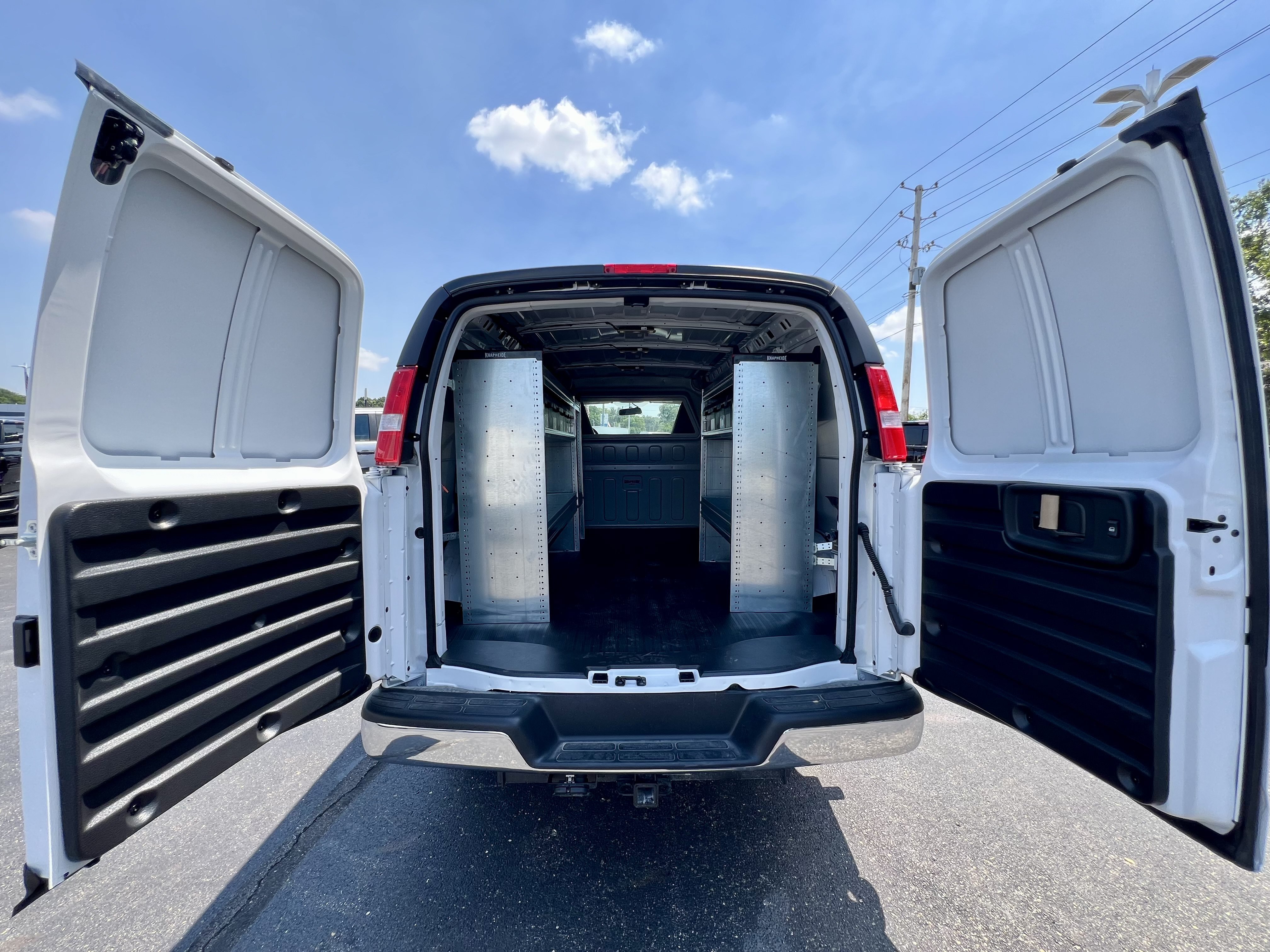 New 2026 Summit White GMC Work Van image 21