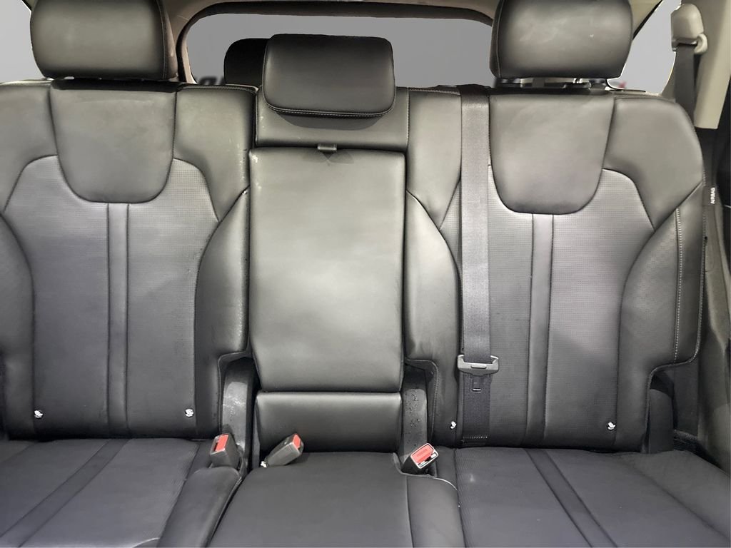 New 2026 Ivory Silver Kia S image 17