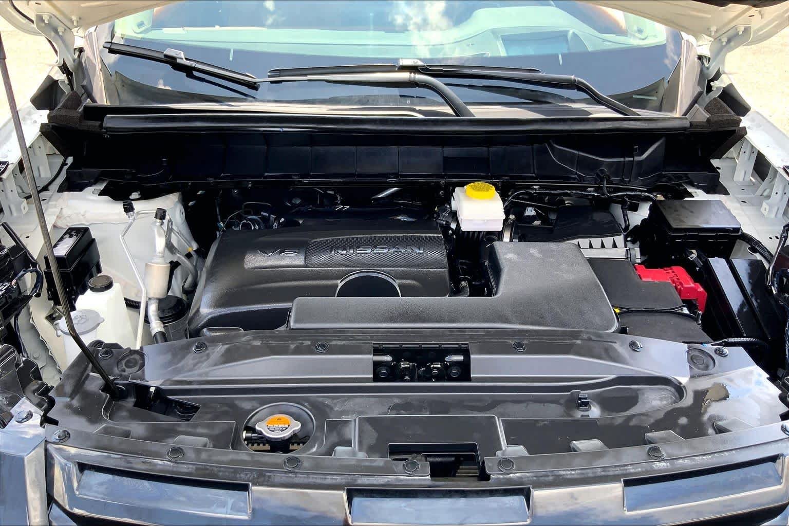 Used 2024 Pearl White Tricoat Nissan Platinum image 31