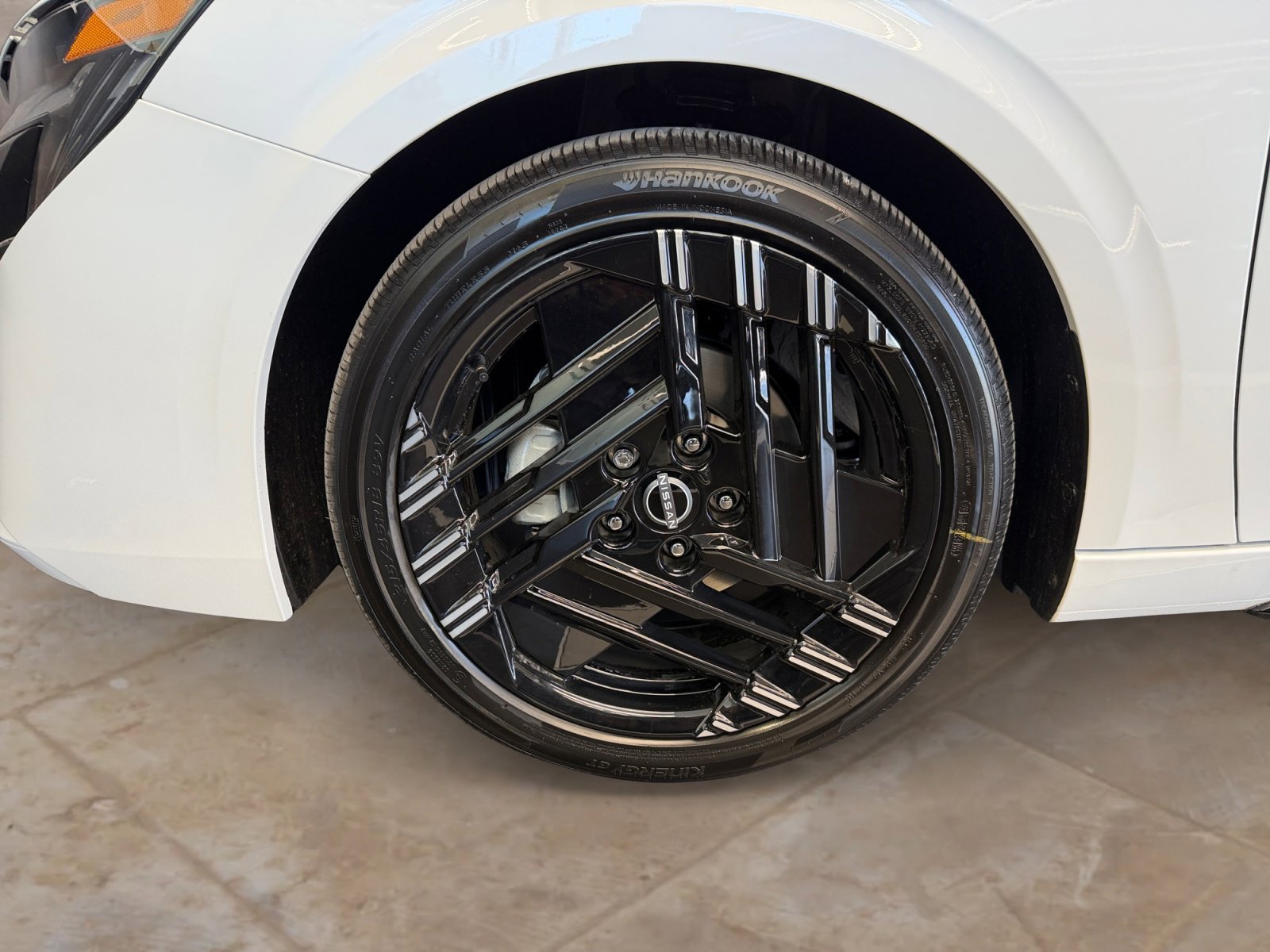 New 2026 Aspen White Tricoat Nissan SR image 30