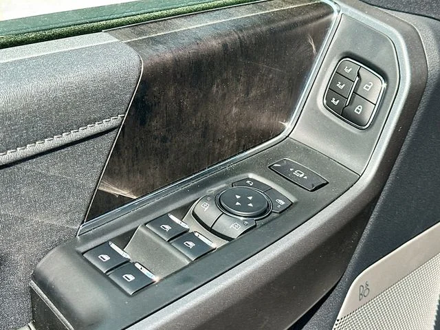 New 2026 Black Metallic Ford Lariat image 13