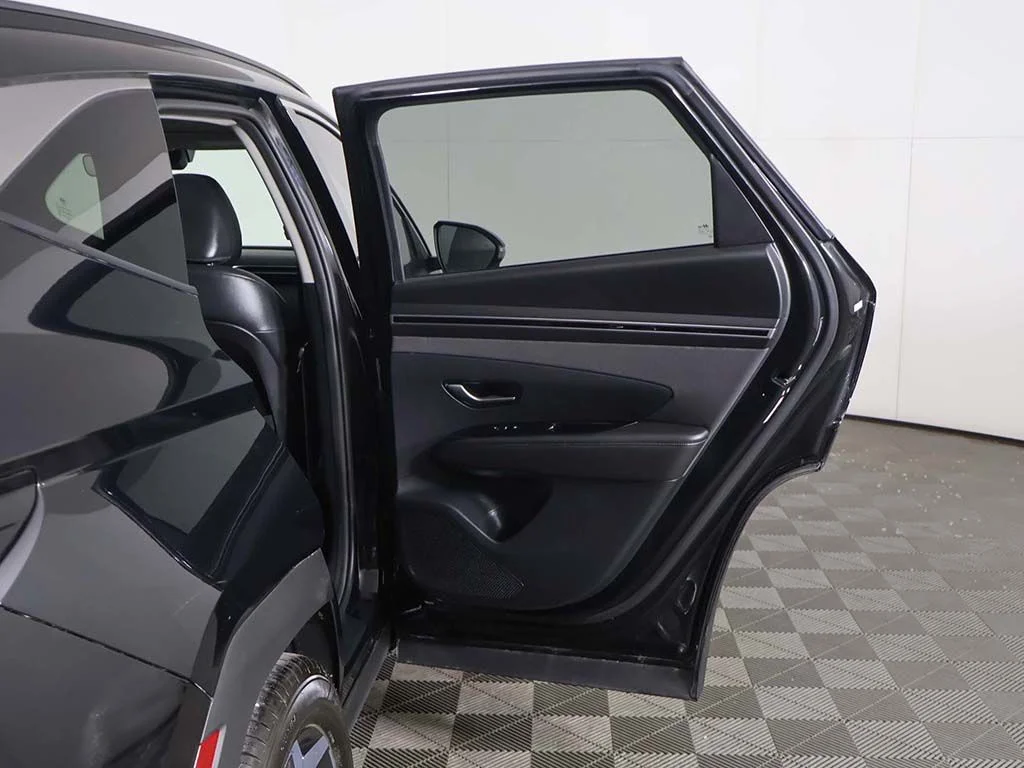 Used 2022 Black Hyundai Limited image 24