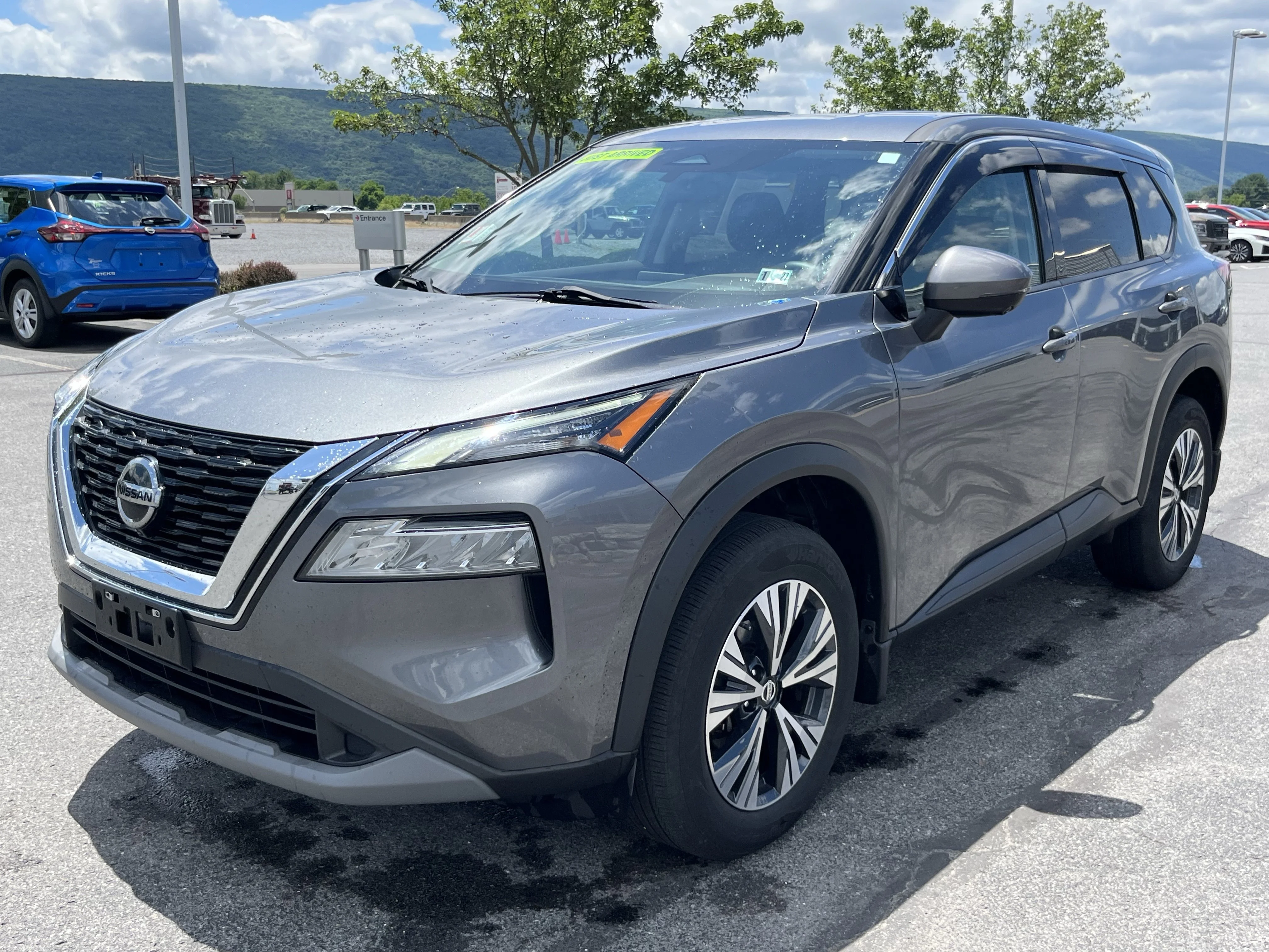 Used 2021 Gun Metallic Nissan SV image 10