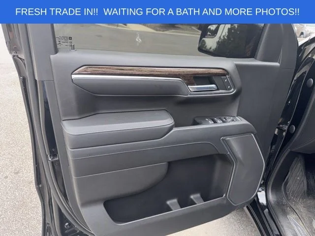 Used 2022 Black GMC Elevation image 11