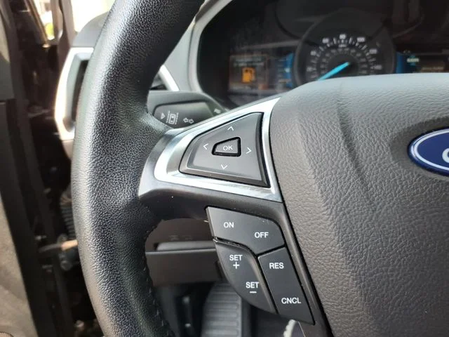 Used 2023 Black Ford SEL image 23