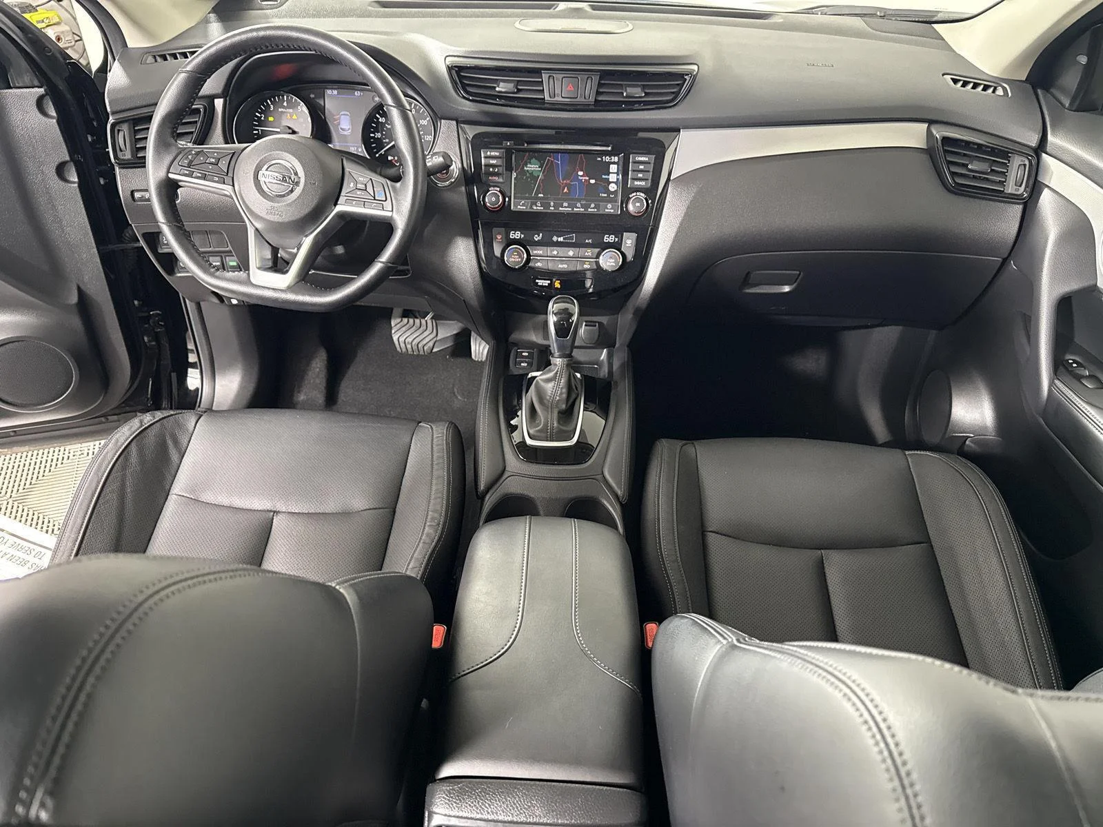 Used 2020 Magnetic Black Pearl Nissan SL image 26
