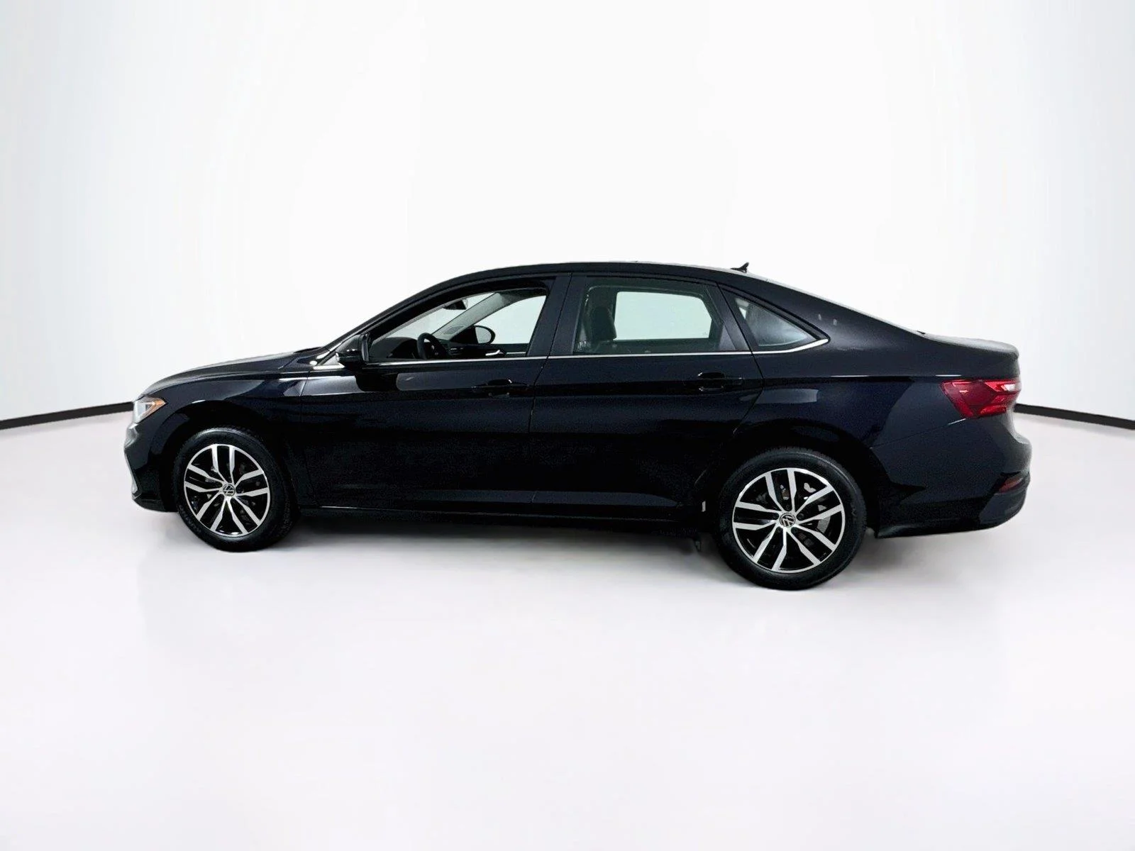 New 2027 Deep Black Pearl Volkswagen SE image 3
