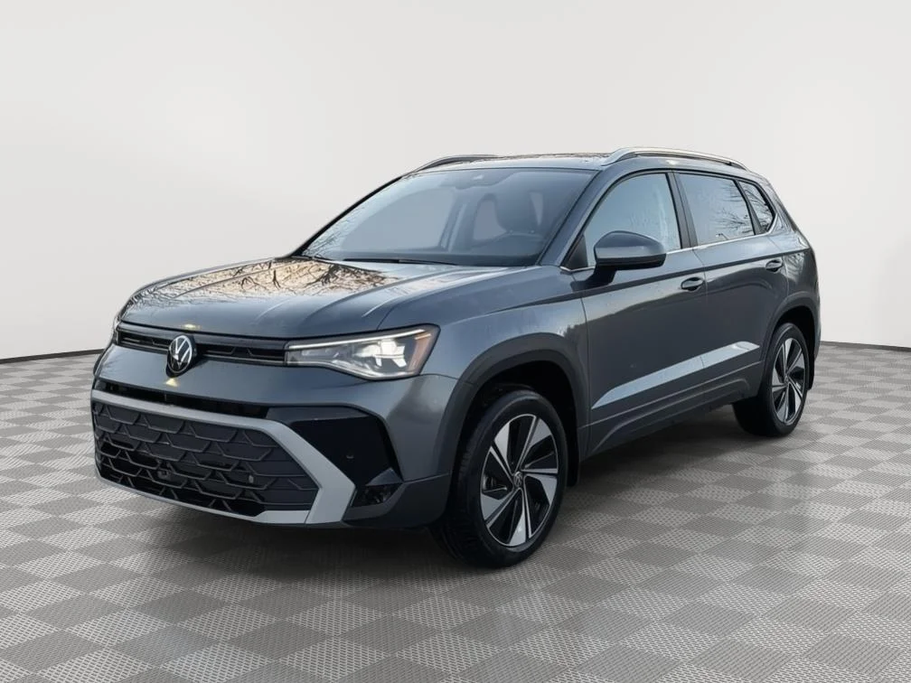 New 2026 PLATINUM GRAY Volkswagen SE image 7