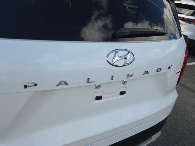Used 2020 White Hyundai SEL image 8