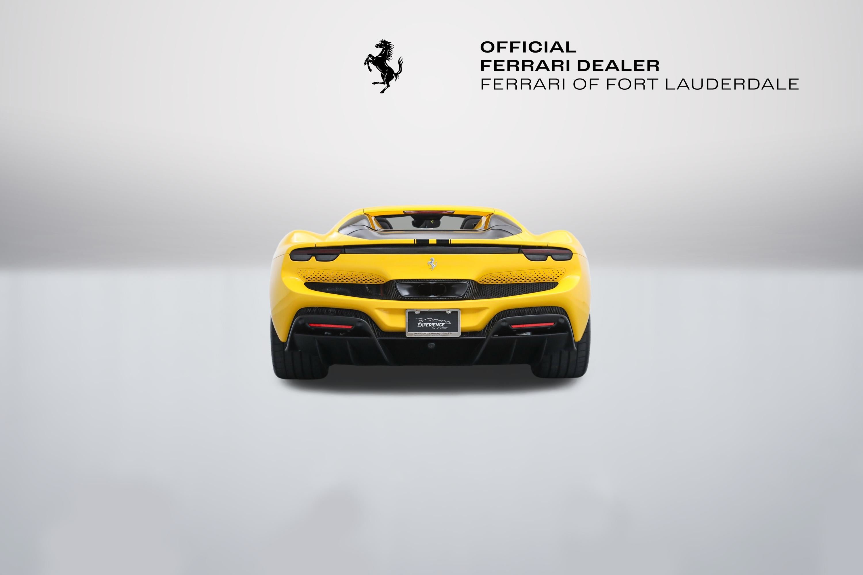 Used 2024 Giallo Modena Ferrari  image 9