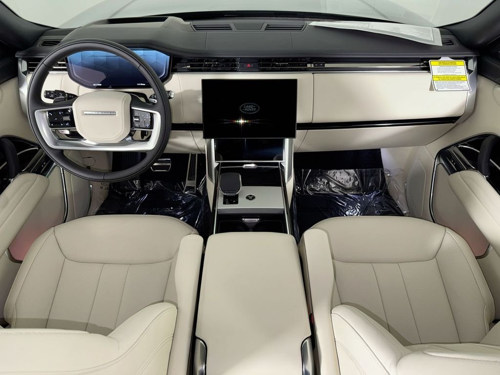 New 2026 CARP GRY PRM MT Land Rover SE image 20