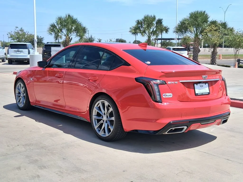 Used 2020 VELOCITY RED Cadillac Sport image 4