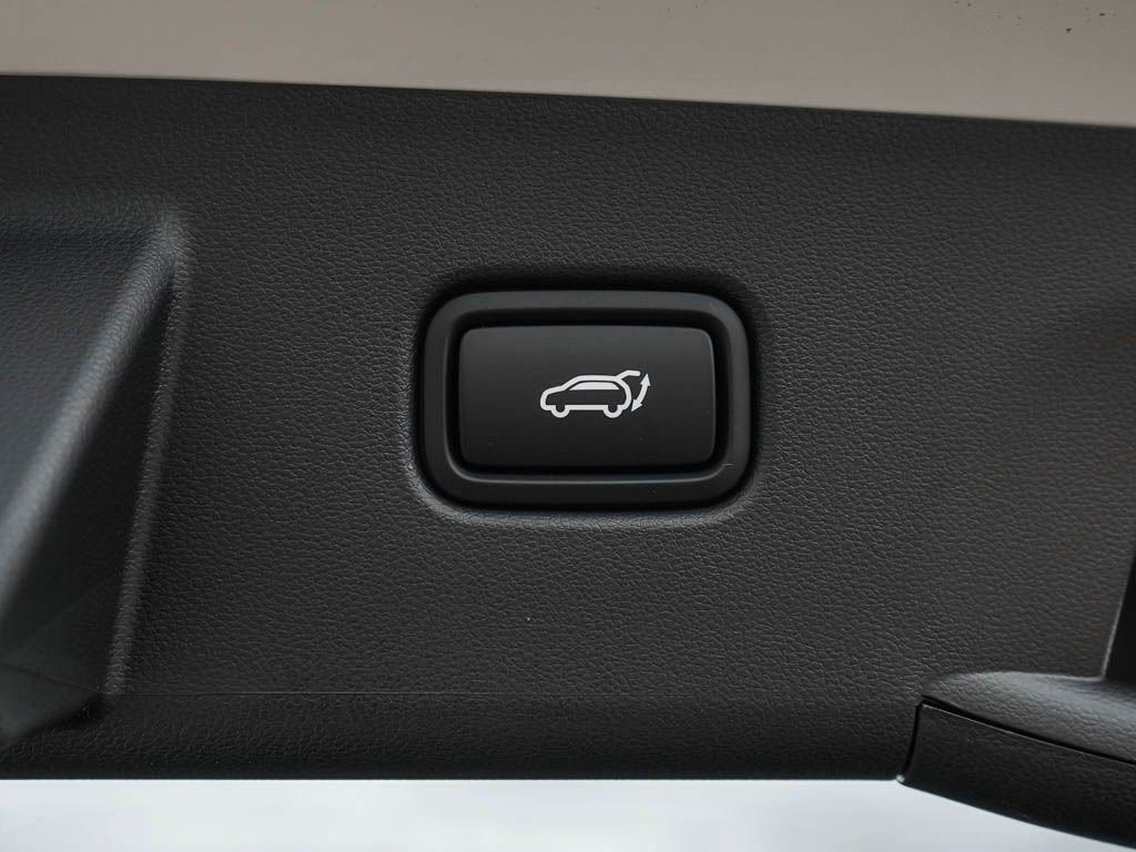 New 2026 Ash Black Hyundai SEL Convenience AWD image 9