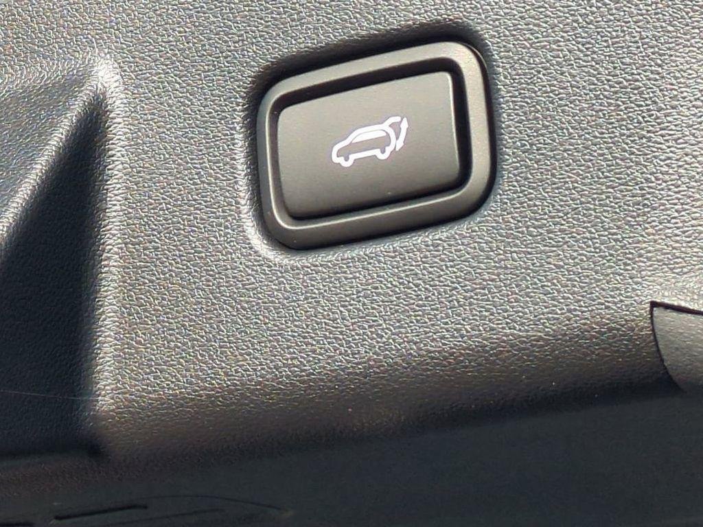 New 2026 Red Hyundai SEL Premium FWD image 15