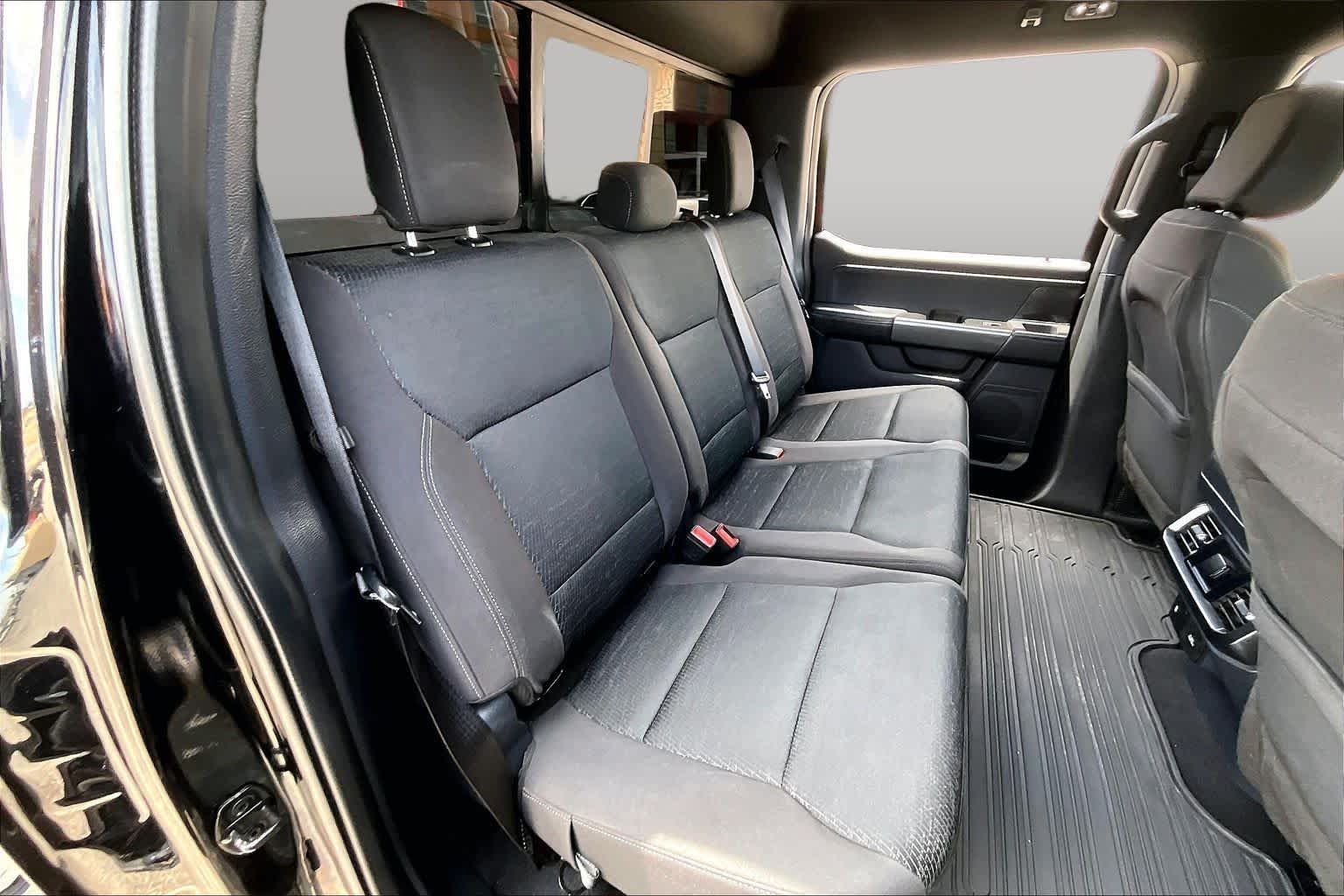 Used 2023 Agate Black Ford XLT image 18