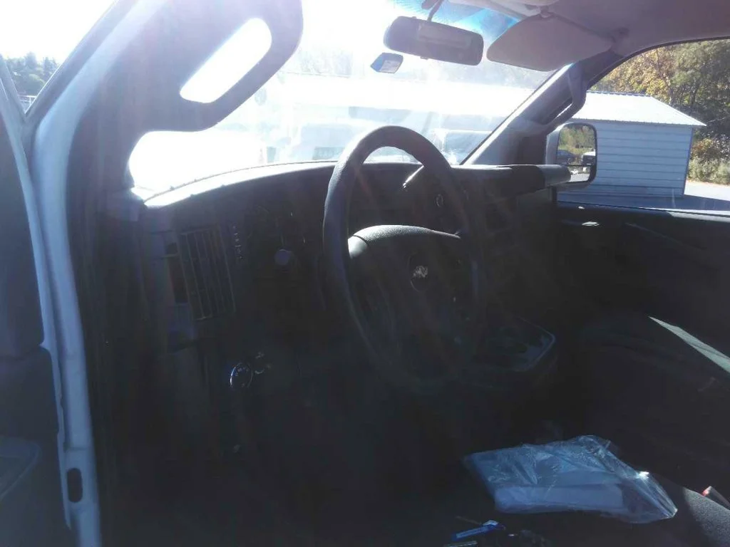 Used 2020 White Chevrolet Work Van image 17