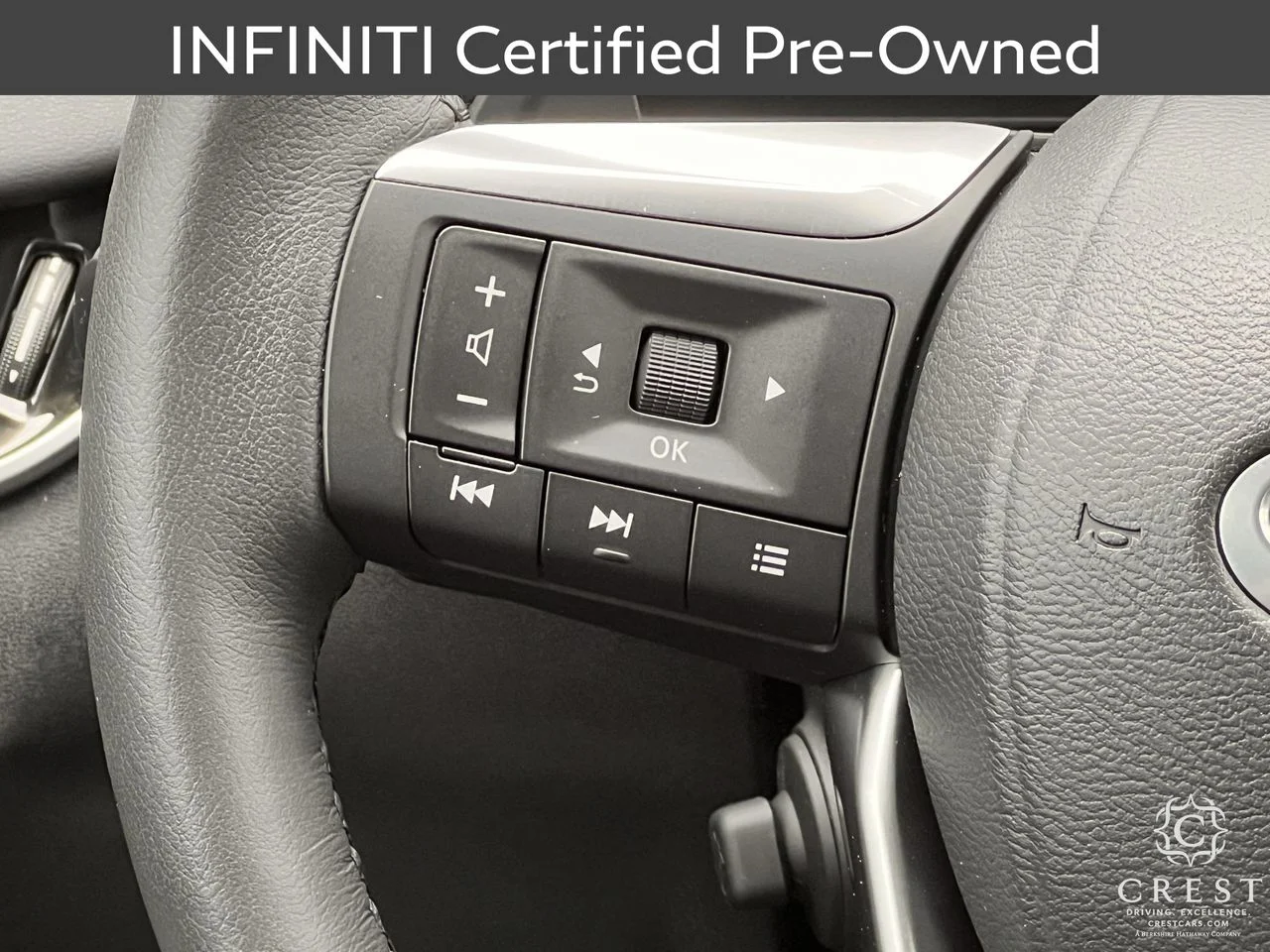 Certified Used 2025 Mineral Black INFINITI LUXE image 14
