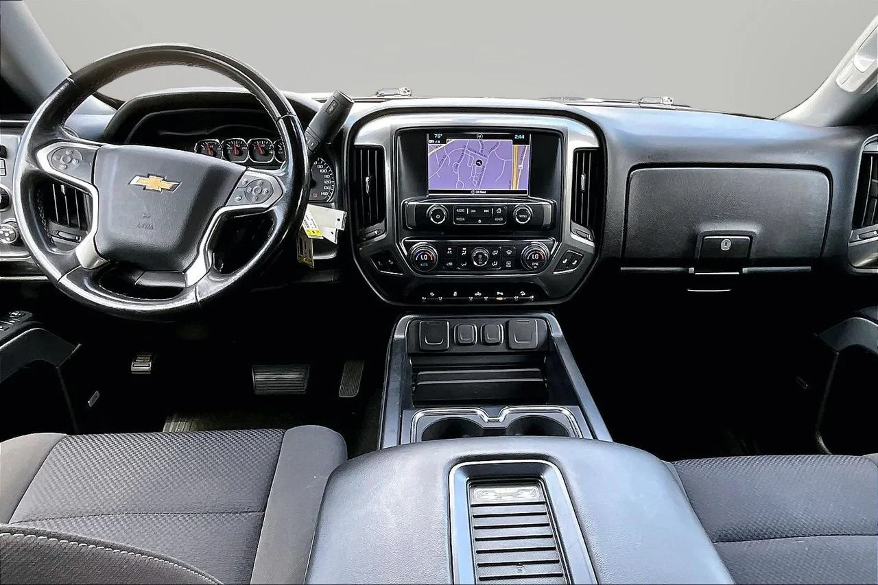 Certified Used 2018 Blue Chevrolet LT image 14