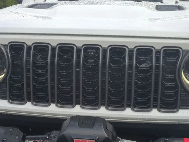 Used 2025 White Jeep Rubicon X image 24