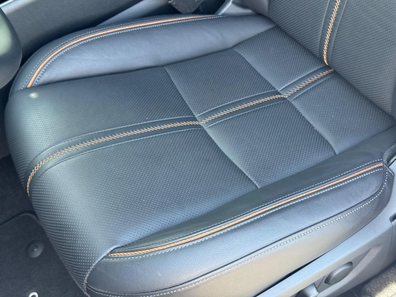 Used 2025 Machine Gray Metallic Mazda Premium image 62