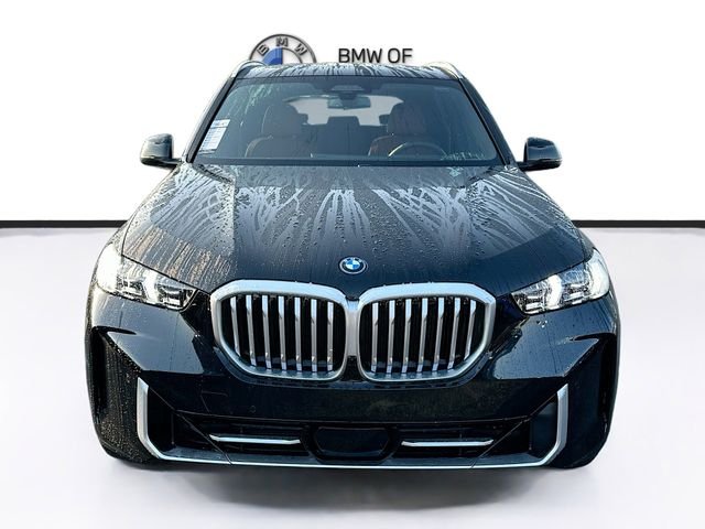 New 2026 Black BMW xDrive50e image 2