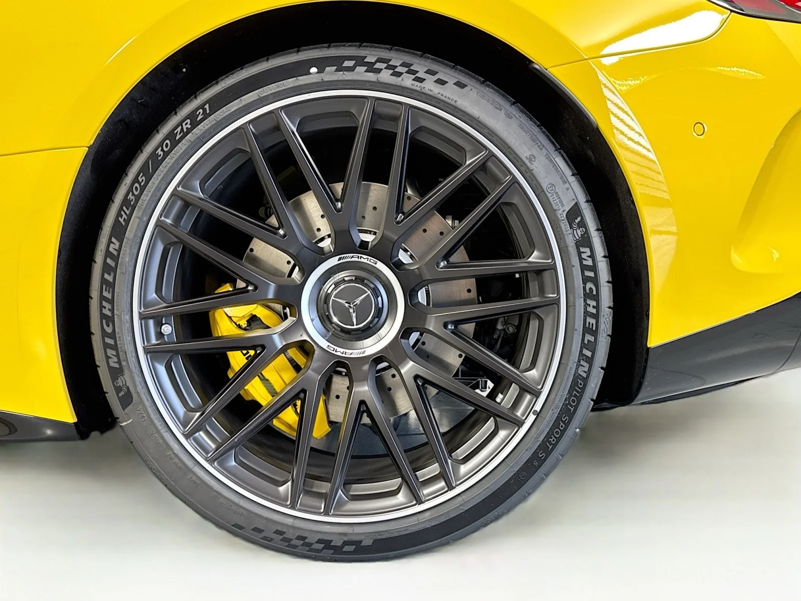 2025 Mercedes-Benz AMG GT Coupe 63 - Photo 10