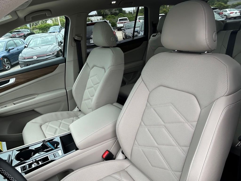 New 2026 Gray Volkswagen SE w/Technology image 16