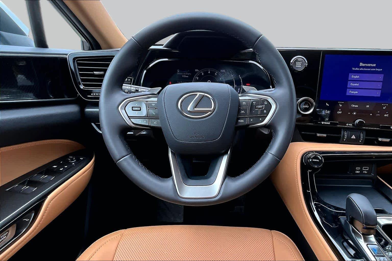 Used 2024 Eminent White Pearl Lexus  image 6